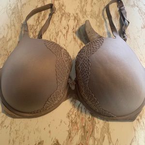 Body by Victoria secret bra